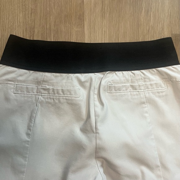 Simply Vera Vera Wang Women’s XS Stretch Crop Pants White/Ivory Black Waistband - Picture 6 of 11